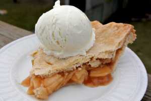 Apple Pie with Vanilla Ice Cream